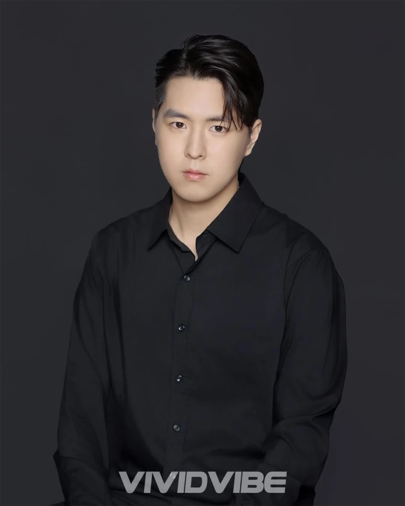 with Actor @kkkyyyyjjjjj_